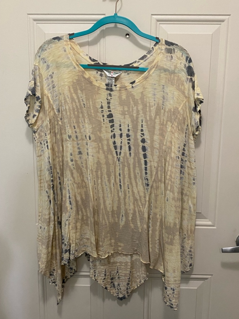 Hard Tail Forever Tie-Dye Handkerchief Top